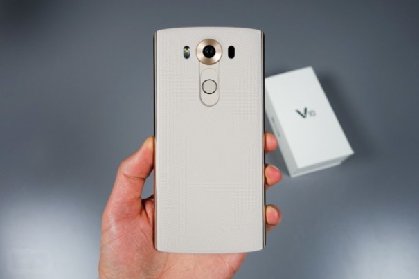 LG V10: официальная русская цена и старт предзаказов