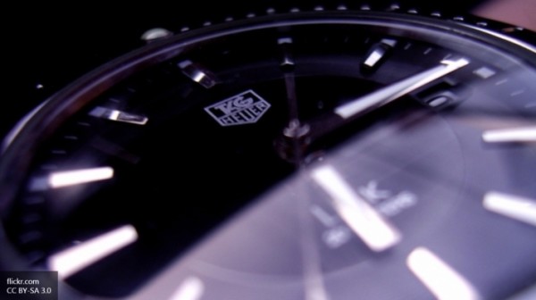 Швейцарская компания TAG Heuer представит свою модель умных часов