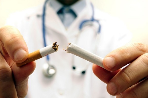 Пассивное курение приводит к бесплодию и ранней менопаузе