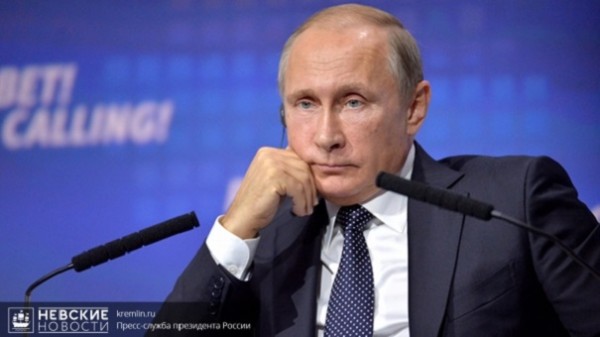 Песков разъяснил отсутствие удивления у В.Путина при общении с прессой