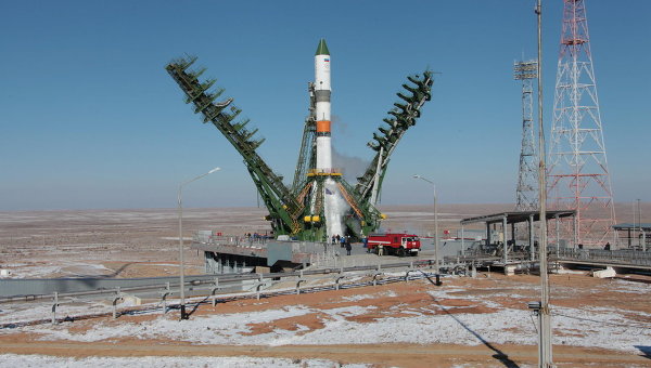 Ракета-носитель с кораблем «Прогресса-МС» установлена на стартовой площадке