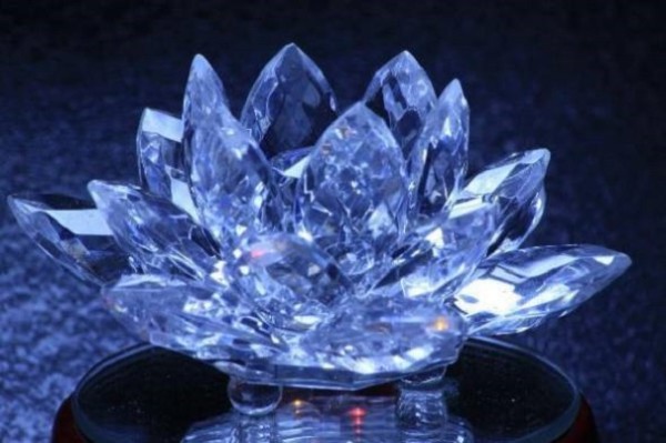 Сибирские учёные выращивают кристаллы алмазов для фотонного компьютера