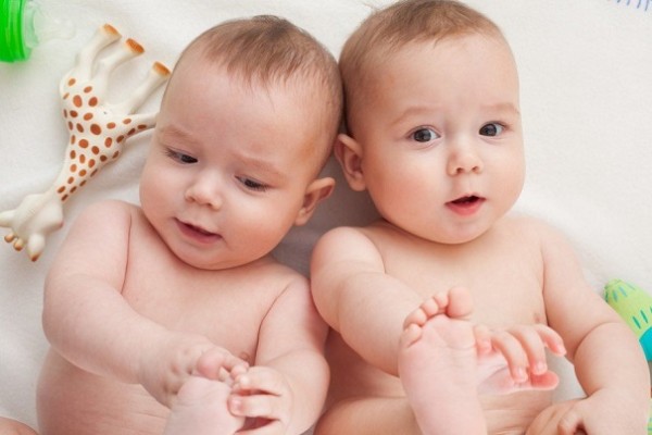 В США рождается аномальное число близнецов