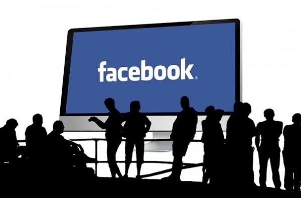 Социальная сеть Facebook прибавит рекламу в мессенджер