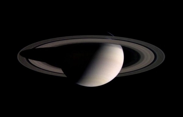 Кольца Сатурна могут быть оптической иллюзией