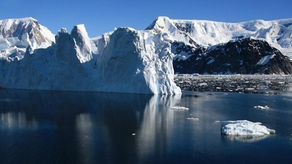Под льдом Антарктиды может быть слой из железных метеоритов