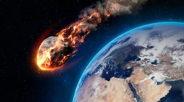 Ночью мимо Земли пролетел опасный астероид размером с небоскреб