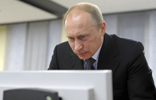 Путин потребовал от госкомпаний не тянуть с переходом на отечественное ПО