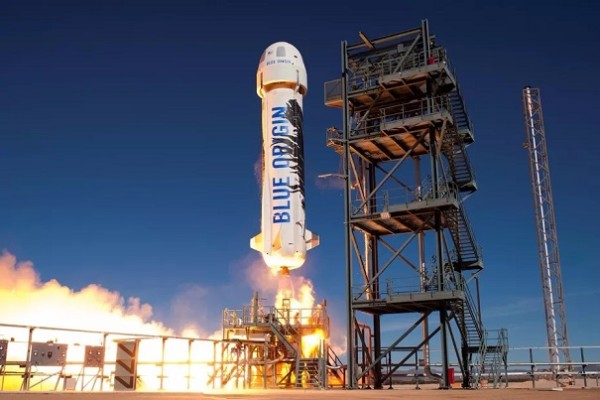 Многоразовая ракета Blue Origin сделала третий запуск и посадку