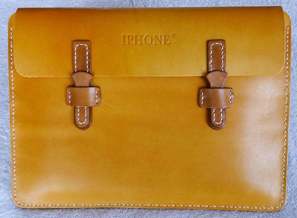 Китайцы отсудили у Apple использование товарного знака iPhone на сумках и чехлах