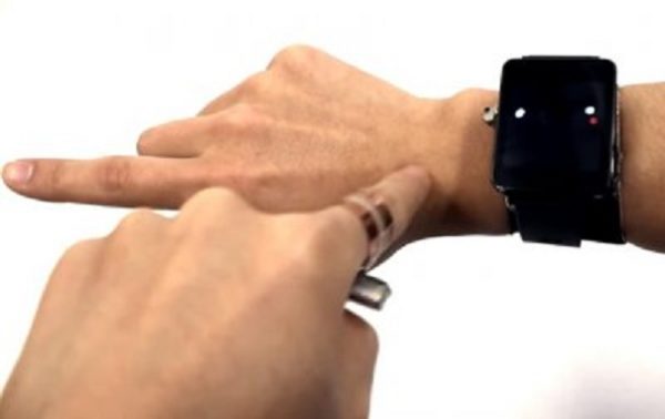 Разработана технология применения прикосновений к коже для управления умными часами