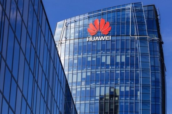 Huawei: в дальнейшем появятся приложения для общения с умершими