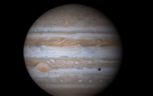 Космический аппарат Juno пересекает гравитационную границу Юпитера