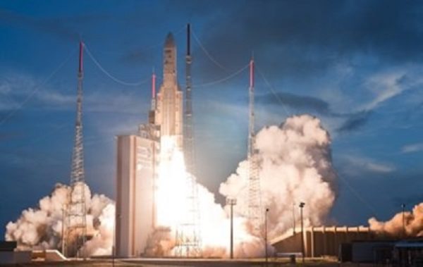 Старт ракеты-носителя Ariane-5 с космодрома Куру отложен на сутки