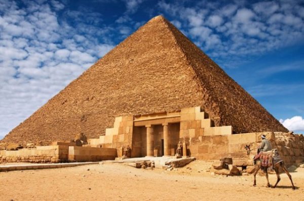 В считавшейся идеальной пирамиде Хеопса отыскали серьезный изъян