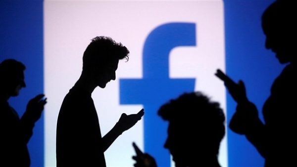 Соцсеть социальная сеть Facebook ввела санкции против Крыма