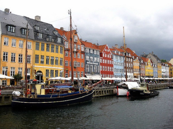 1-ый в мире автомат для замены паспорта установили в Копенгагене