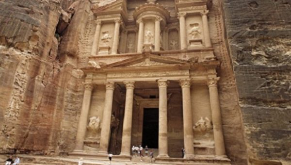 Археологи обнаружили немалый памятник в древнем городе Петра в Иордании