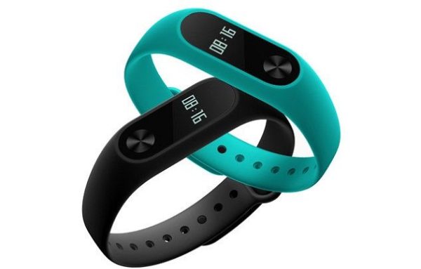 1-ый предзаказ Xiaomi Mi Band 2