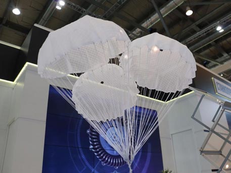 В России представили новейшую парашютную систему для космических кораблей
