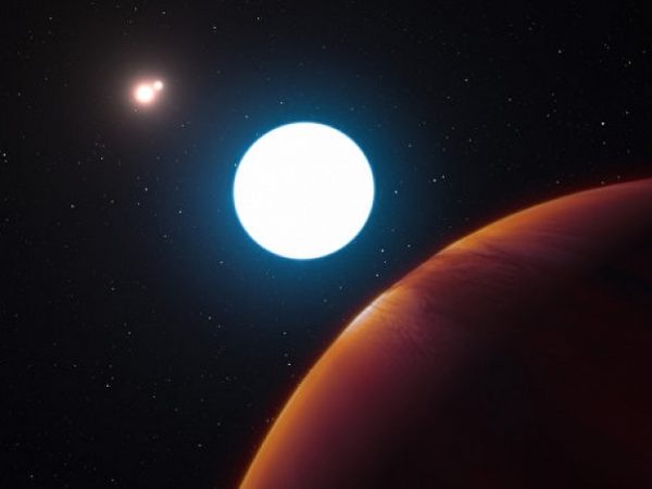 Ученые открыли планету в системе, состоящей из 3-х звезд