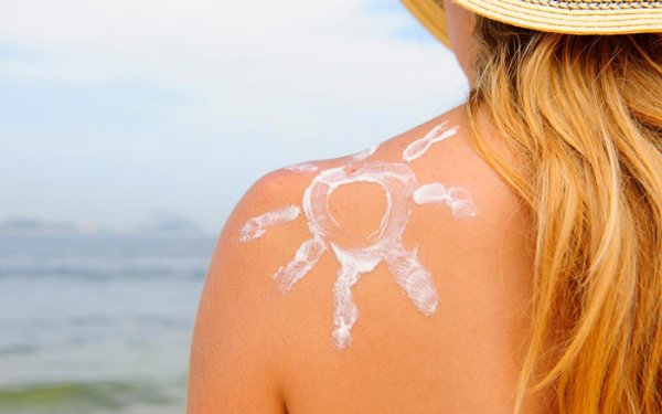 Ученые Солнцезащитный крем не спасает от рака кожи
