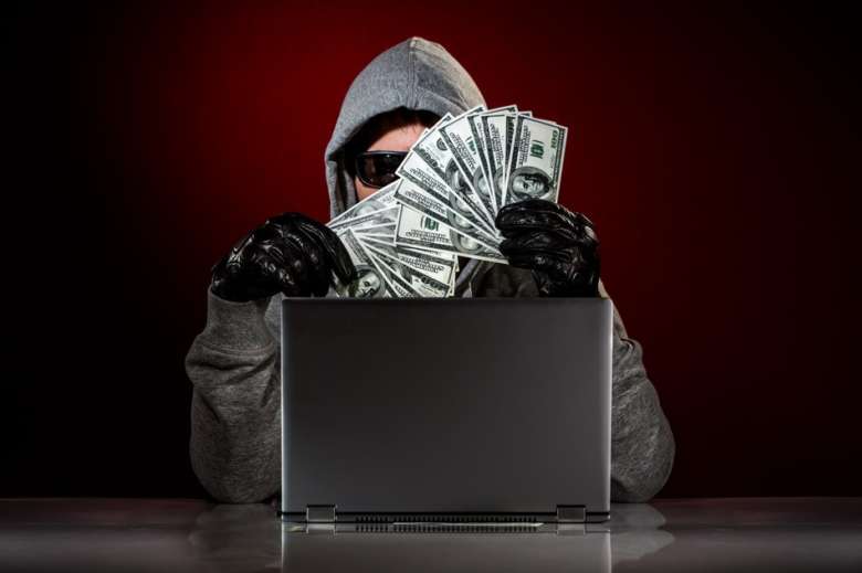 Хакеры платят за обнаружение багов в iOS больше чем Apple