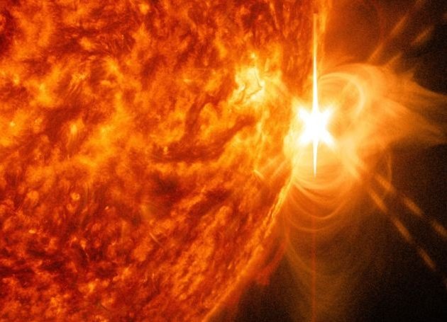 Ученые научились предугадывать последствия от вспышек на Солнце