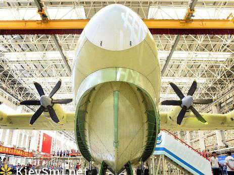 В Китае создали крупнейший в мире самолет-амфибию