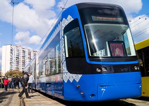 На маршрут №3 вышел новый польский трамвай Pesa- Вечерний Киев