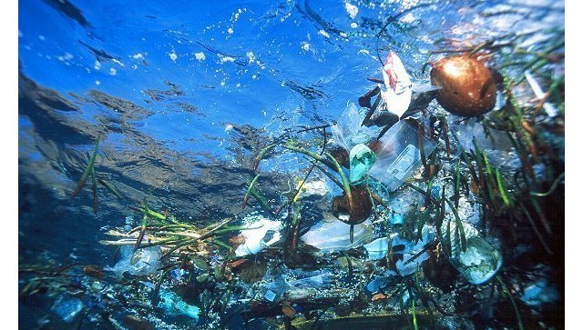 В Госдепе считают что к 2050 году пластика в океане будет больше чем рыбы