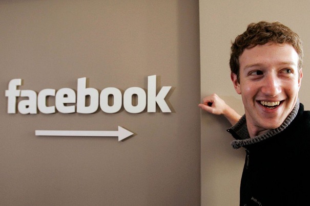 Фейсбук удалил по ошибке десяток сообщений Цукерберга