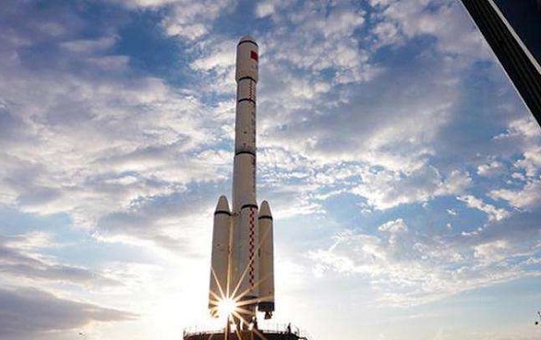 КНР удачно запустил самую сильную ракету «Чанчжэн-5»
