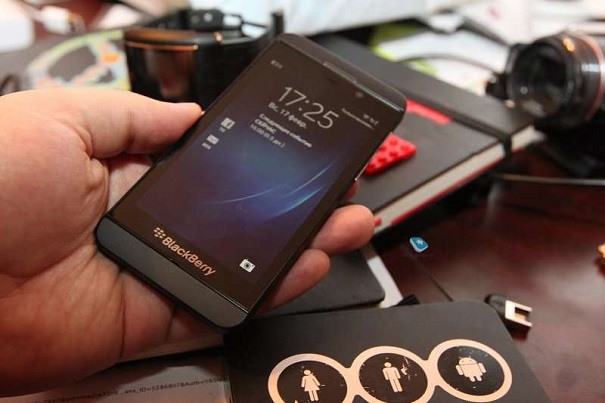 Blackberry выпустит смартфон с Qwerty-клавиатурой