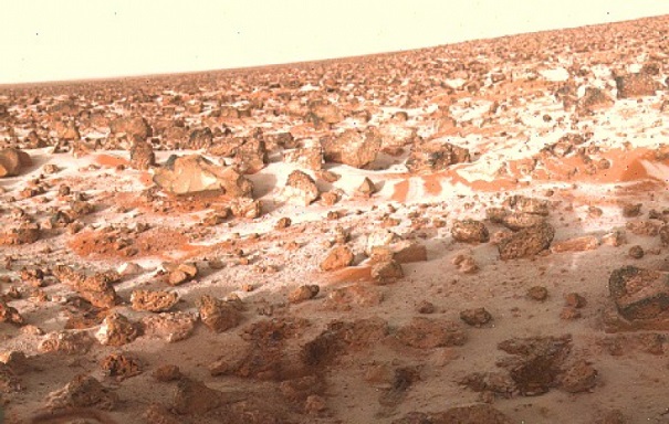 Белым бело: На Марсе тоже выпал снег