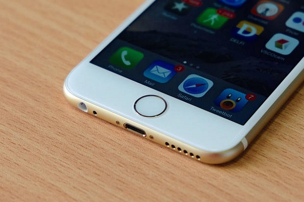 Шестилетняя девочка взломала биометрический пароль на iPhone