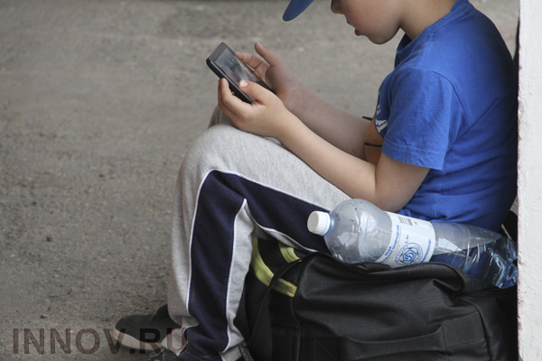 Более 70% детей до 10 лет играют в мобильные игры