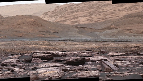 Ученые обнаружили на Марсе необыкновенные фиолетовые камни