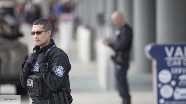 В европейских странах опасаются терактов с применением пистолетов, подобных на iPhone