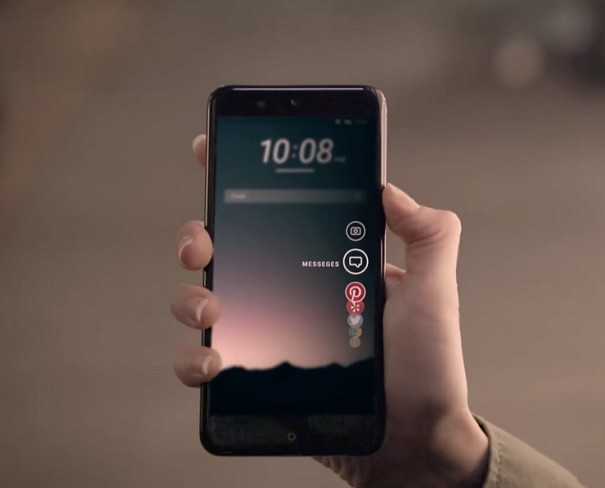 HTC выпустил смартфон с дополнительным дисплеем