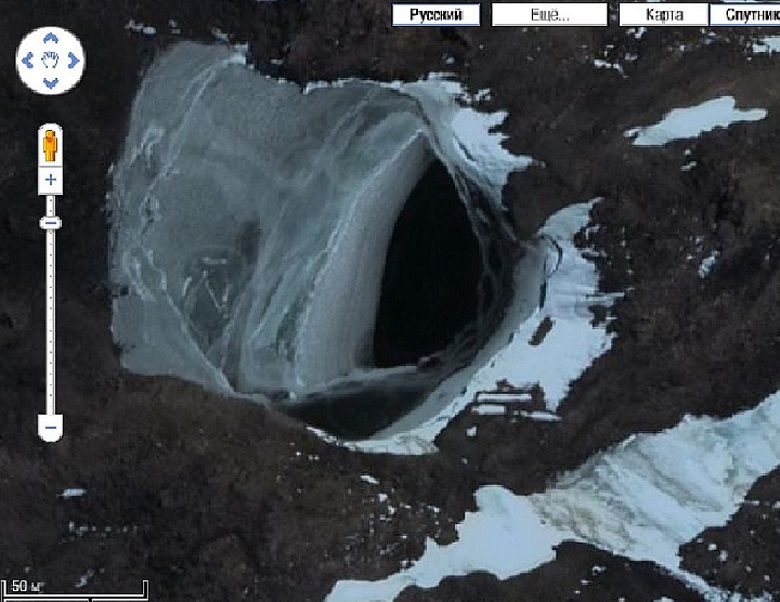 "Корабль пришельцев" выглянул из под снега в Антарктиде