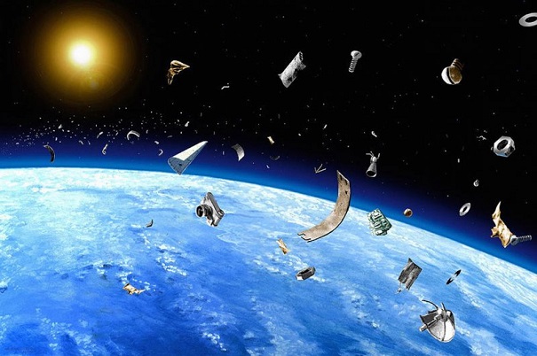 На орбите Земли начался эксперимент по уборке космического мусора