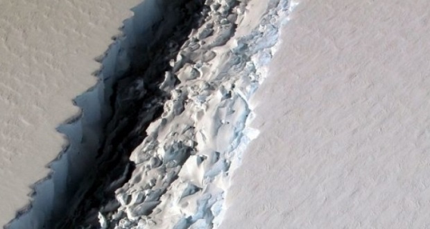 В Антарктиде найдены 4 подлёдных озера