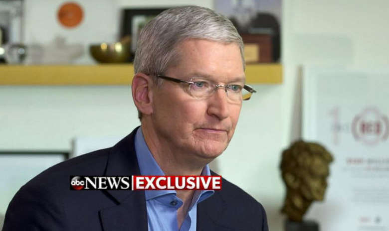Глава Apple Тим Кук призвал чиновников и технологические компании бороться с фейковыми новостями