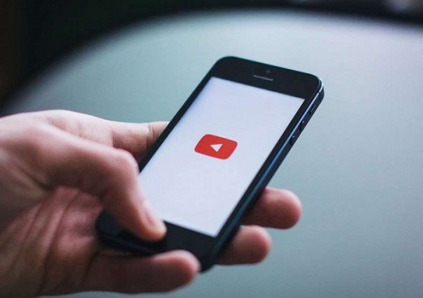 YouTube даст возможность зарабатывать на трансляциях со телефонов