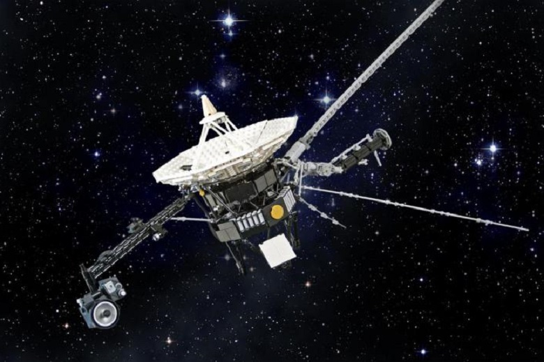 Инопланетяне напали на космический аппарат Voyager-2 в 2010 году?