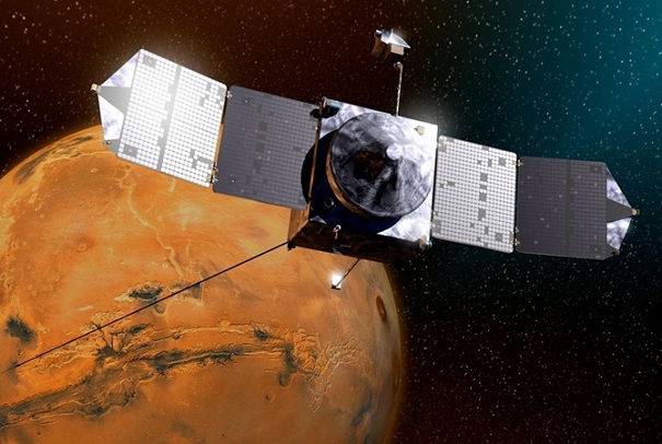Космическому аппарату NASA грозило столкновение с Фобосом