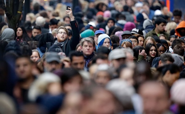 Ученые отыскали способ, как сделать толпу людей благоразумнее — воздействие на массы
