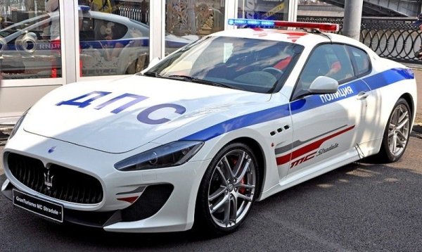 Назвали самые необыкновенные полицейские автомобили в Российской Федерации