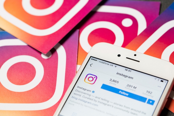 Instagram удалил более 300 ссылок с информацией о «группах смерти»